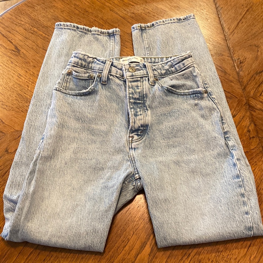 Abercrombie The Dad High Rise Curve Love jeans